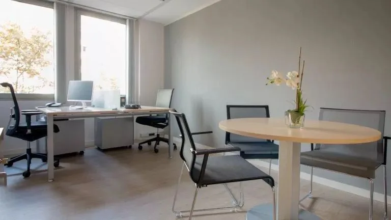 Gran Via Business Center, Private office, 2 desks, Barcelona