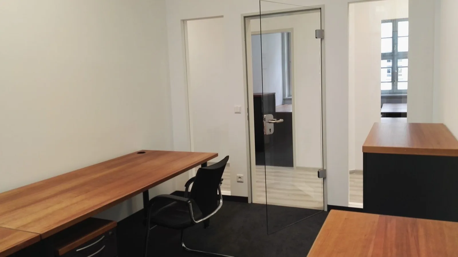 Greenlander's Friends, Privatbüro mit 2 Arbeitsplätzen, Leipzig