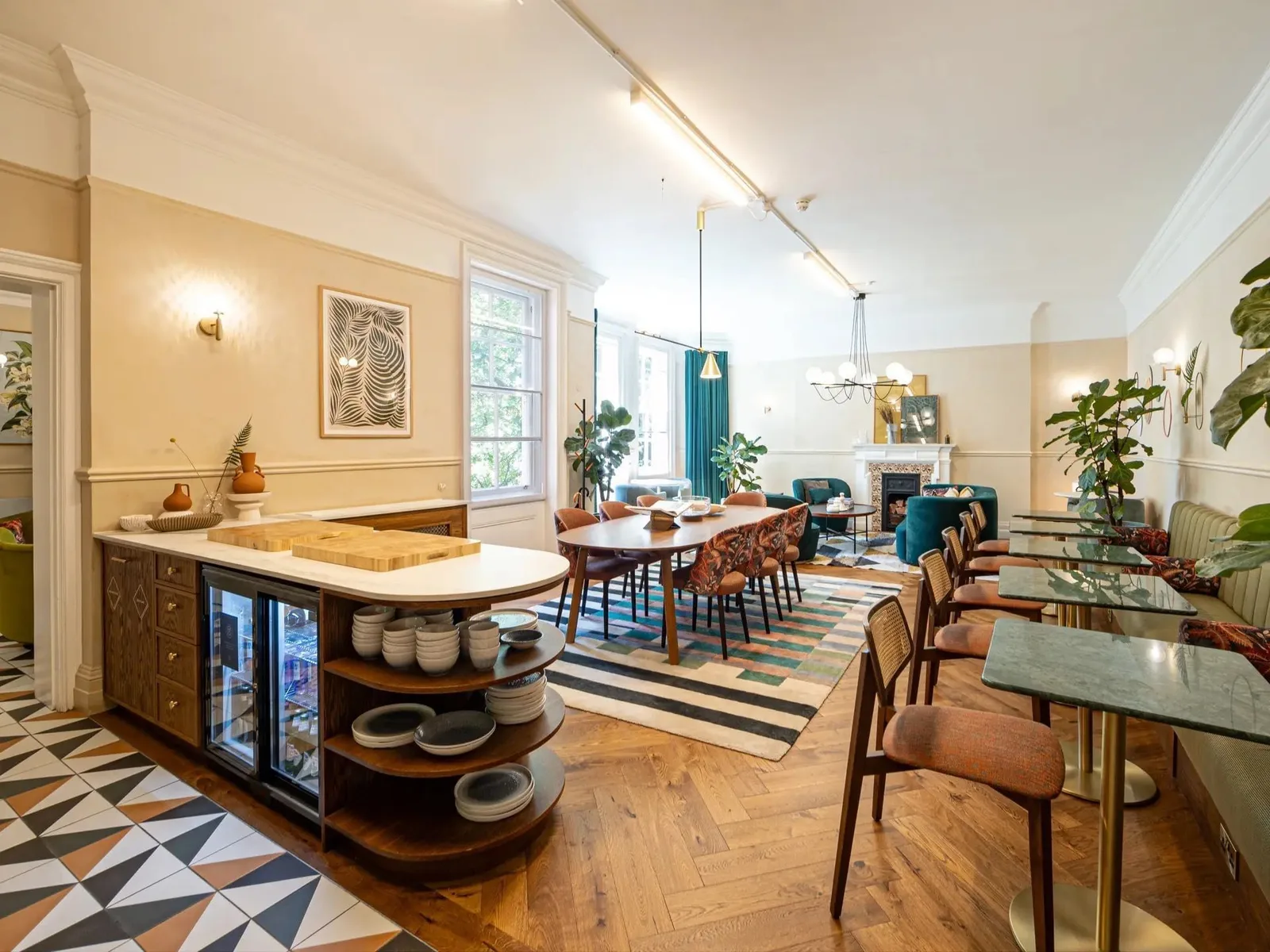 Grosvenor - 128 Buckingham Palace Road, Cafeteria, London
