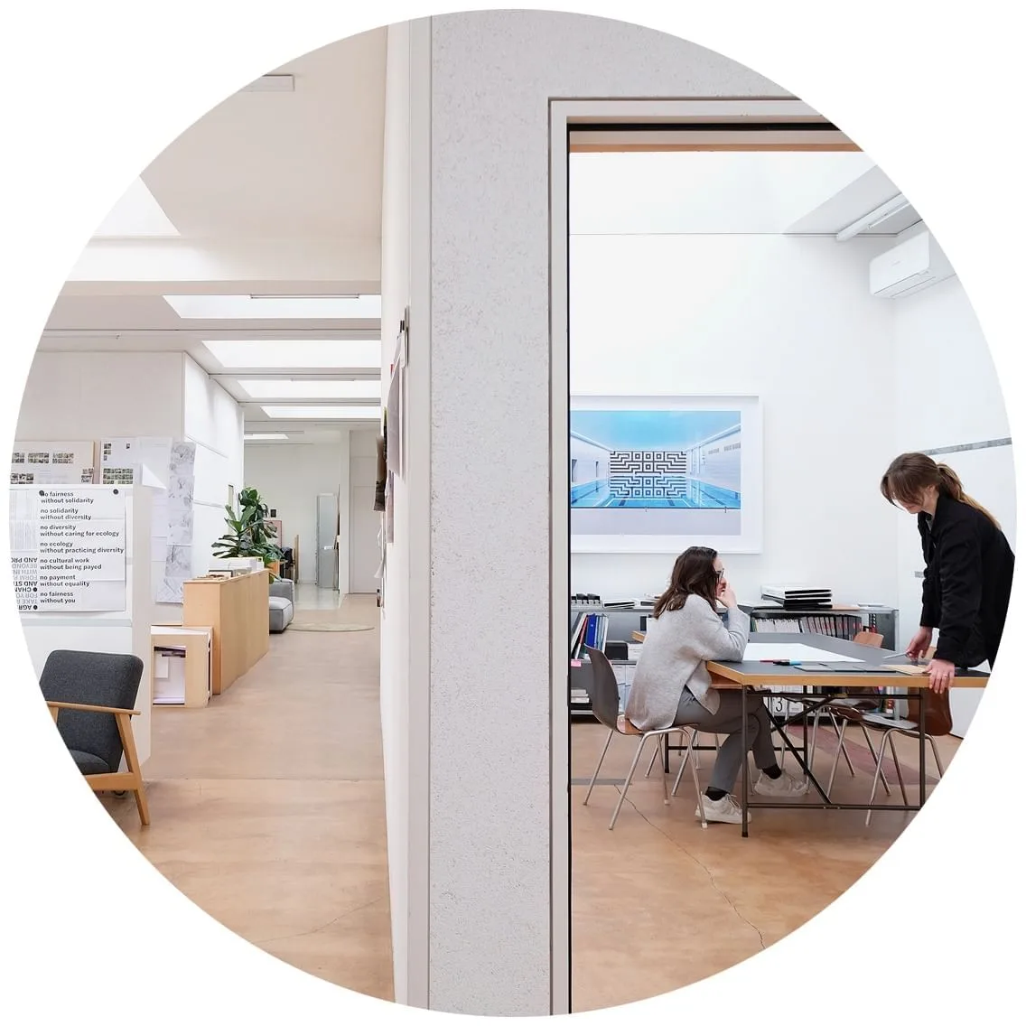 H22 Coworking Basel, Ufficio privato con 4 postazioni, Basilea