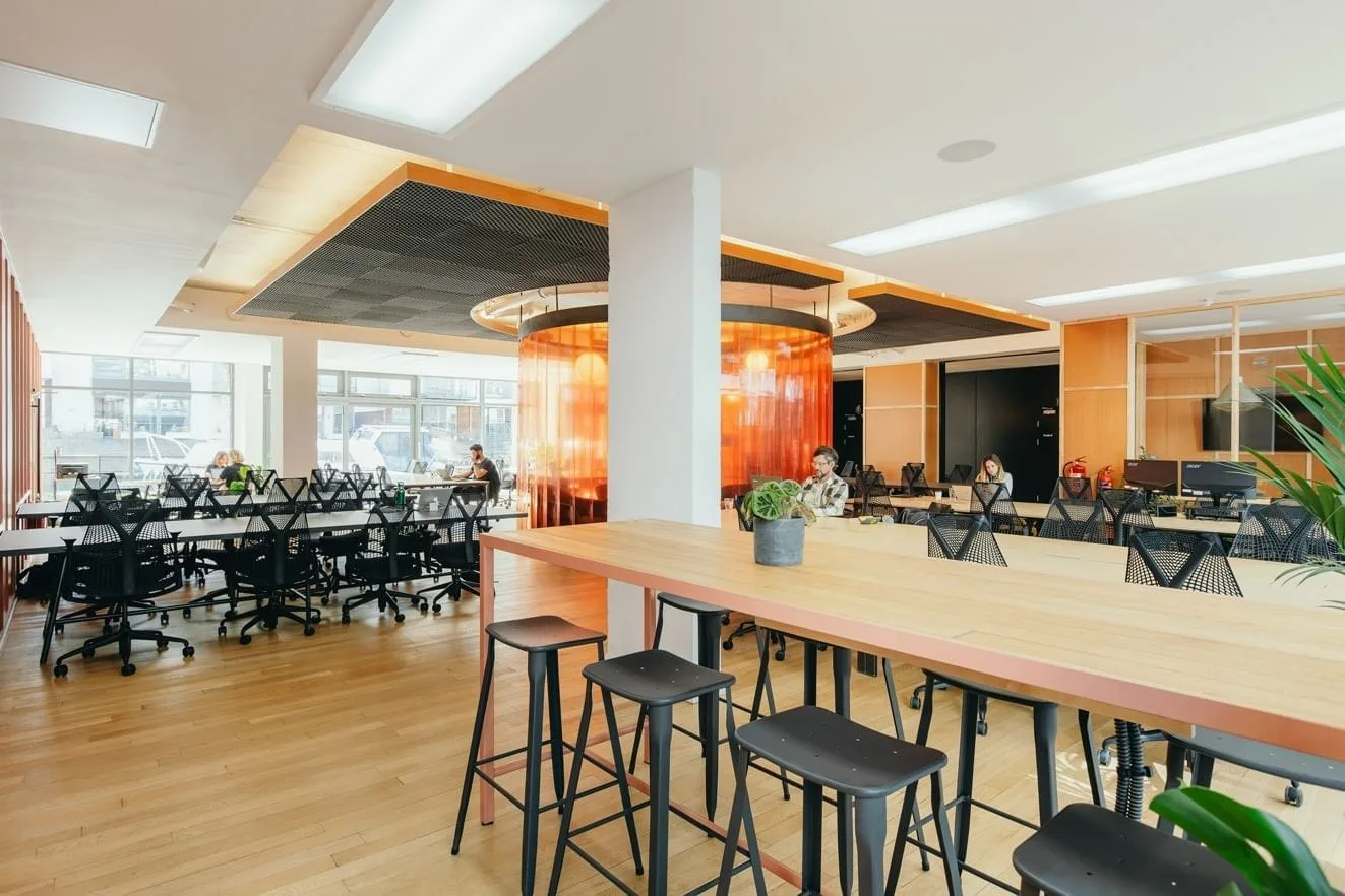 The Halley, Open space, Londres