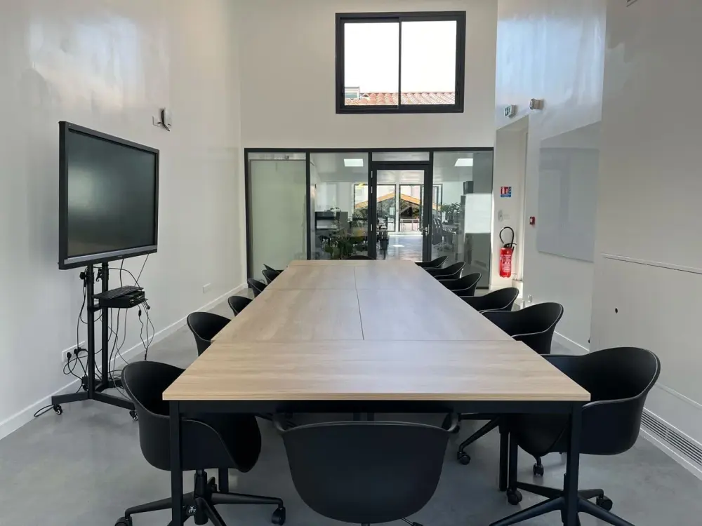 Le Hangar Coworking, Salle de réunion 16 personnes, Bordeaux