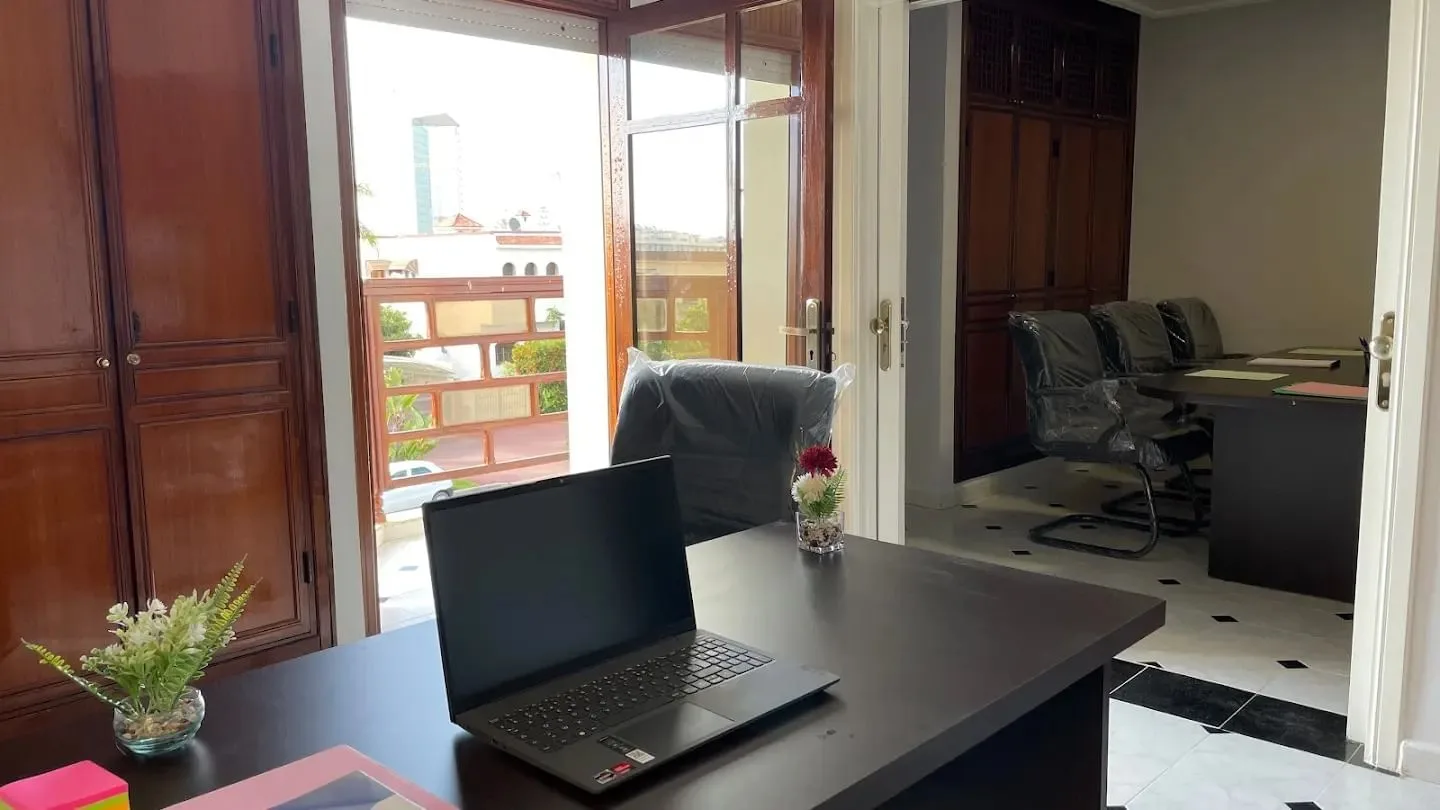 Hay Riad Business Center, Bureau privatif 1 poste, Rabat