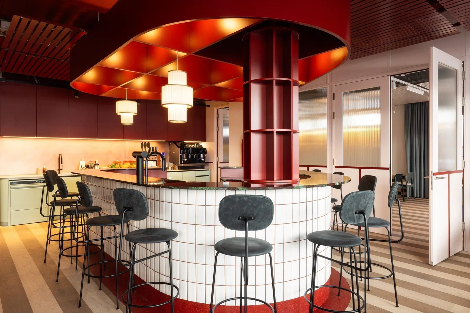 Headsquarter - The Artistic, Kantine, Zürich