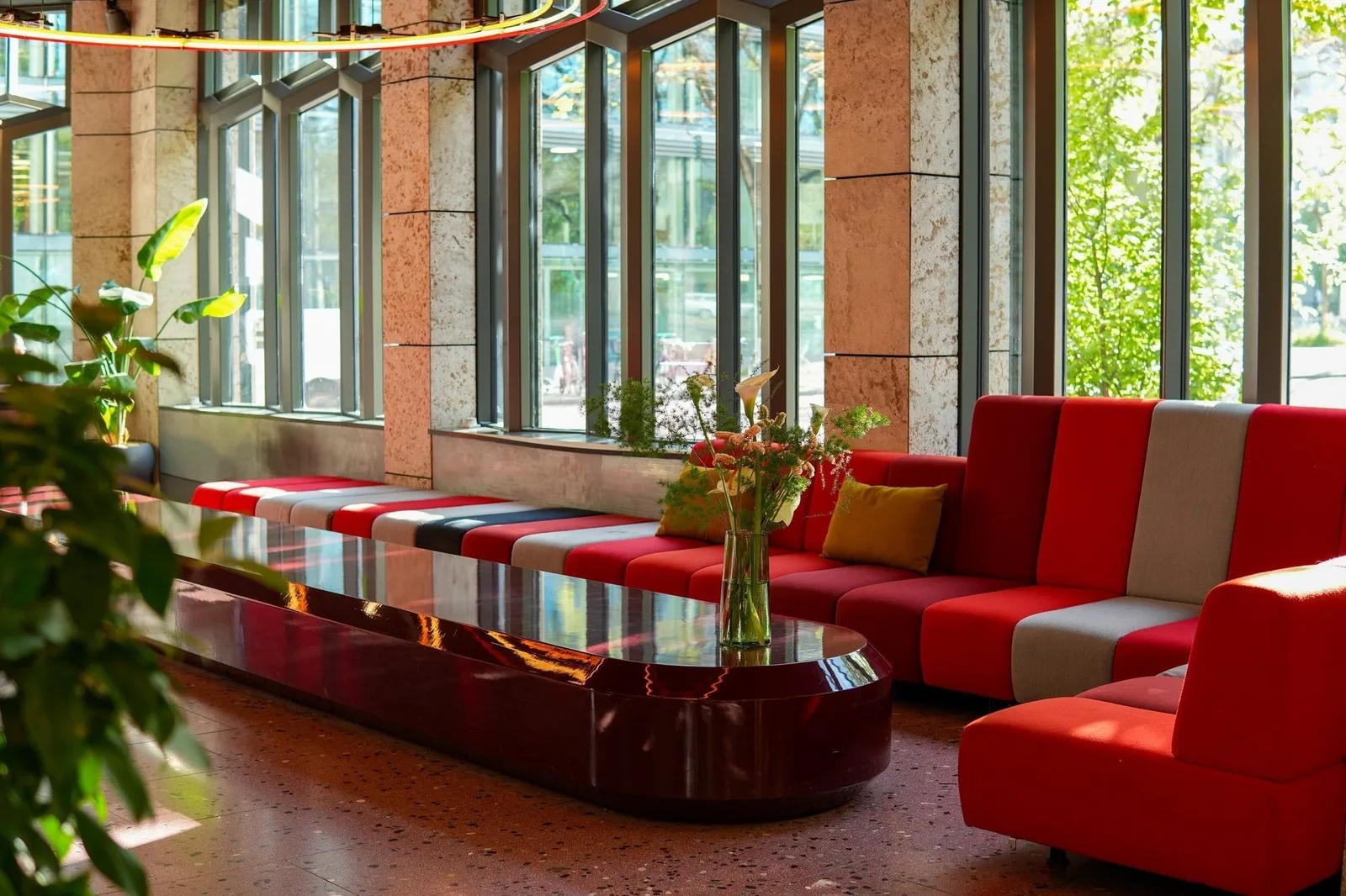 Headsquarter - The Urban, Lounge, Zurich