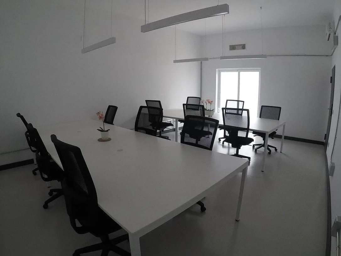 Hibrid Coworking, Despacho privado con 10 puestos, Barcelona
