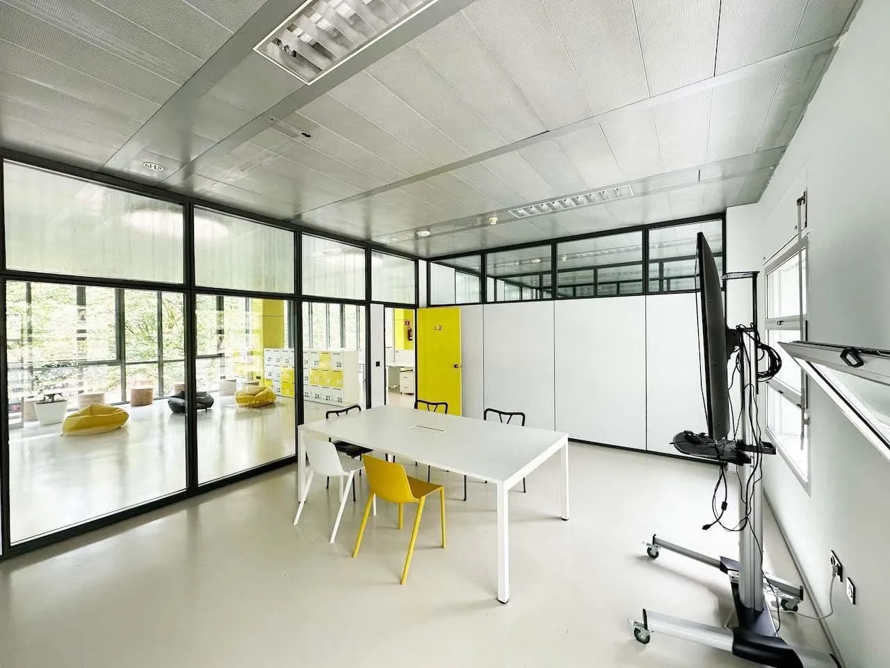 Hibridalab, Sala de reuniones para 4 personas, Gasteiz