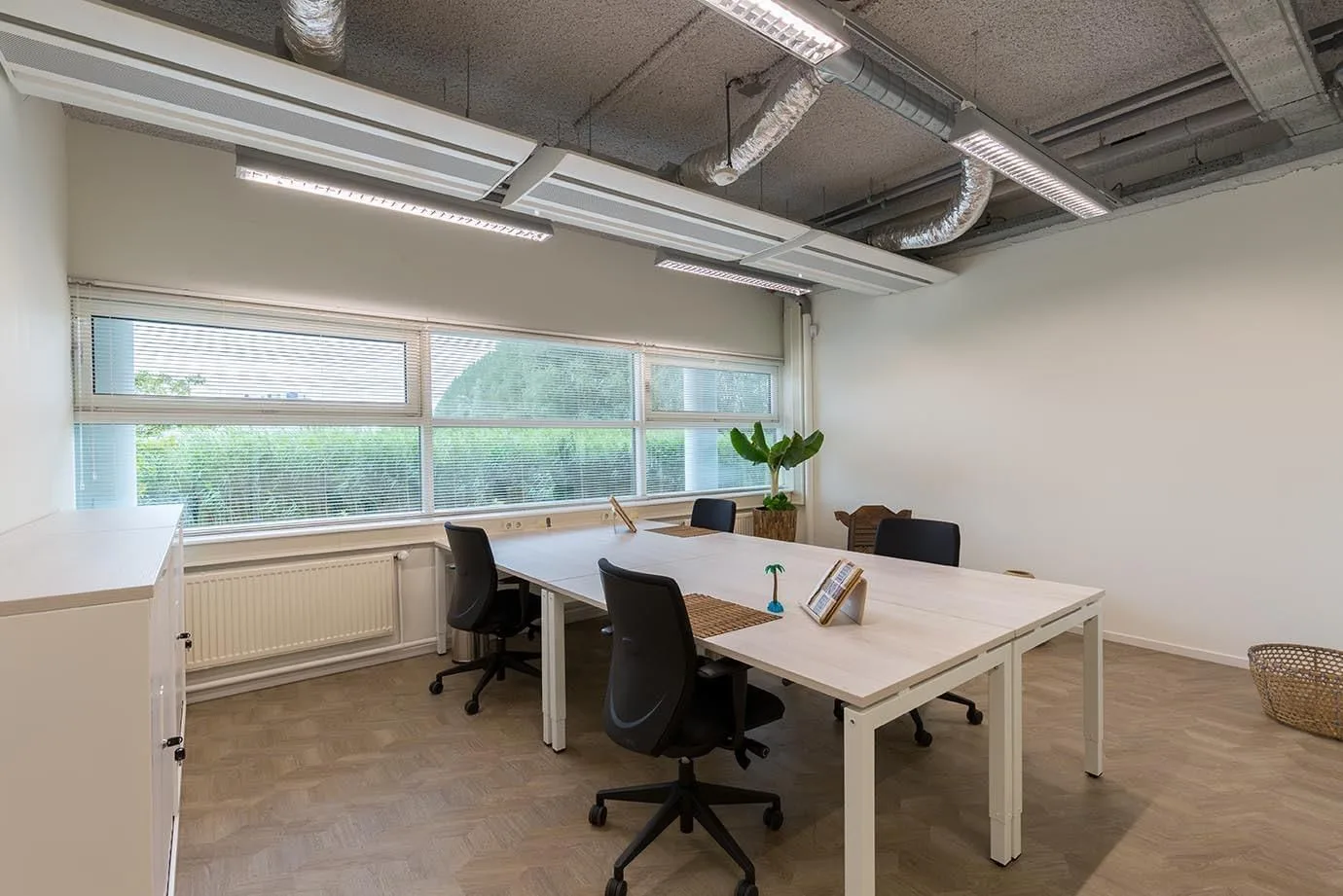 HNK Amsterdam Zuid Oost, Bureau privatif 4 postes, Amsterdam
