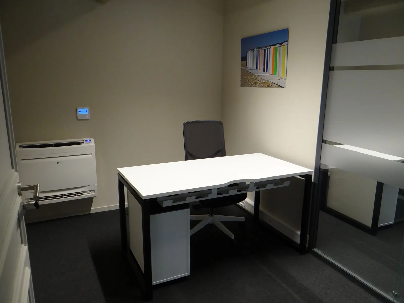 La Hune Coworking, Private office, 1 desk, Le Havre