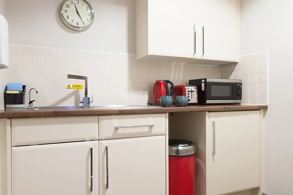 Hyde Park House Business Centre, Cuisine, Hyde