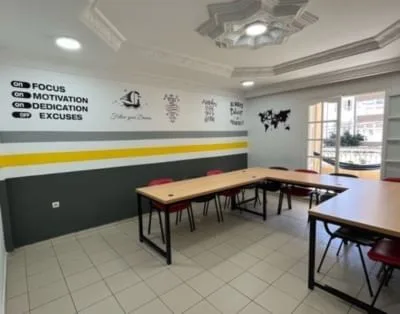 Ija Taw Coworky، قاعة اجتماعات لـ 12 أشخاص، سوسة