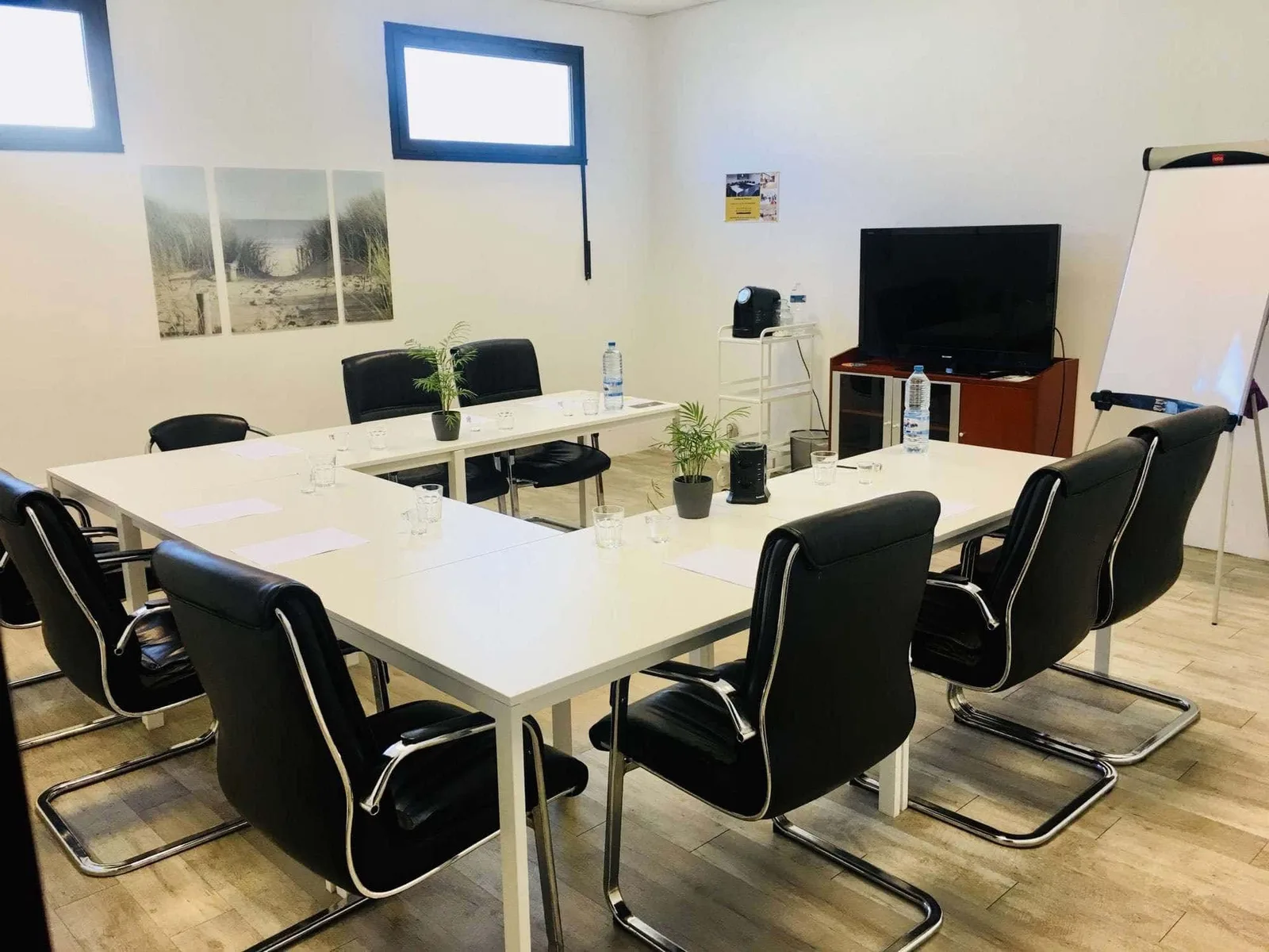 L'ilot Travail, Salle de réunion 8 personnes, Marignane