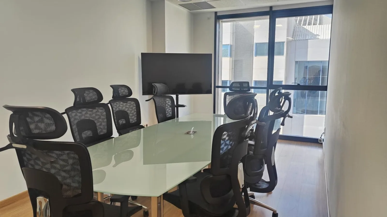 Inn Offices Torneo, Meeting room for 8 people, Seville