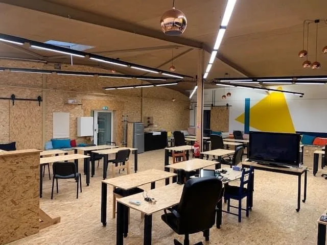 Inov'Art Coworking, Open-plan office, La Farlède