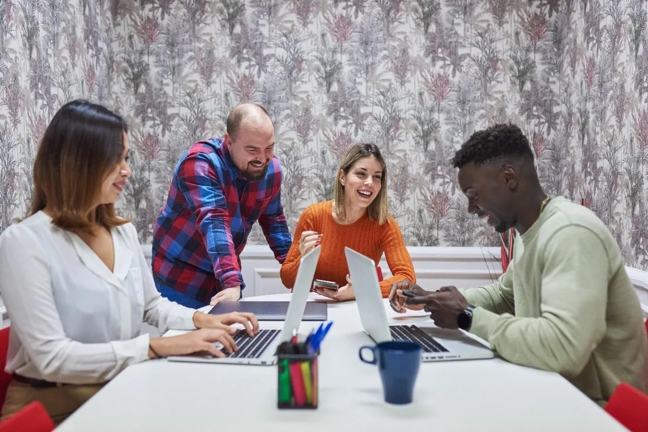 Inspira Workspaces, Meeting room for 4 people, Madrid
