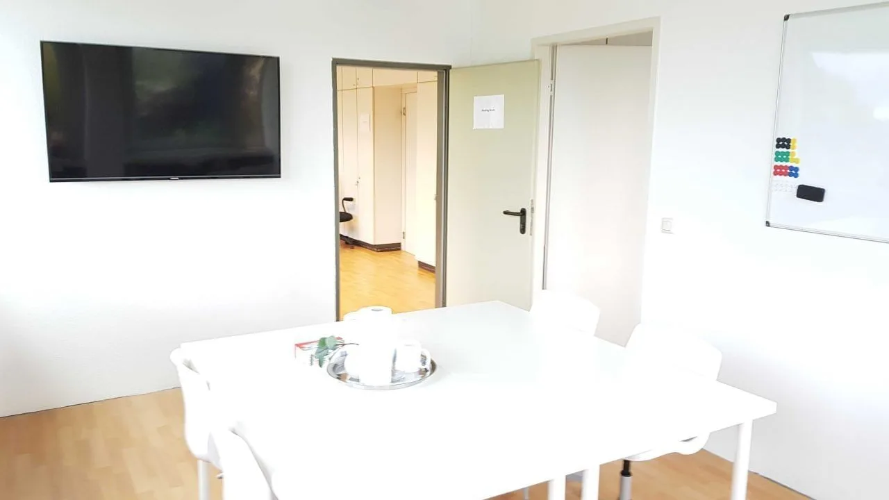 Interlev Office, Besprechungsraum für 4 Personen, Leverkusen