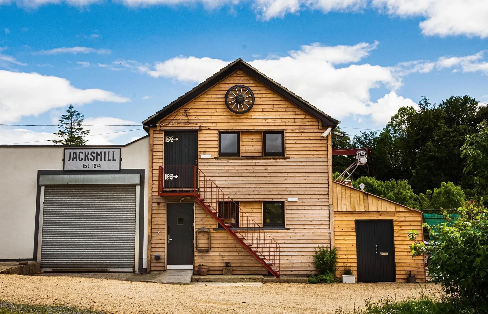 Jacksmill-Hub13, Façade, Newcastle, Irlande