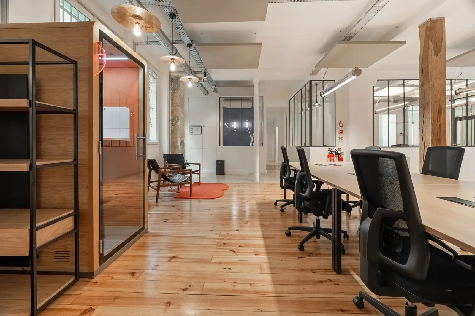 Joro Paradis - 32 postes, Open-plan office, Paris 10e