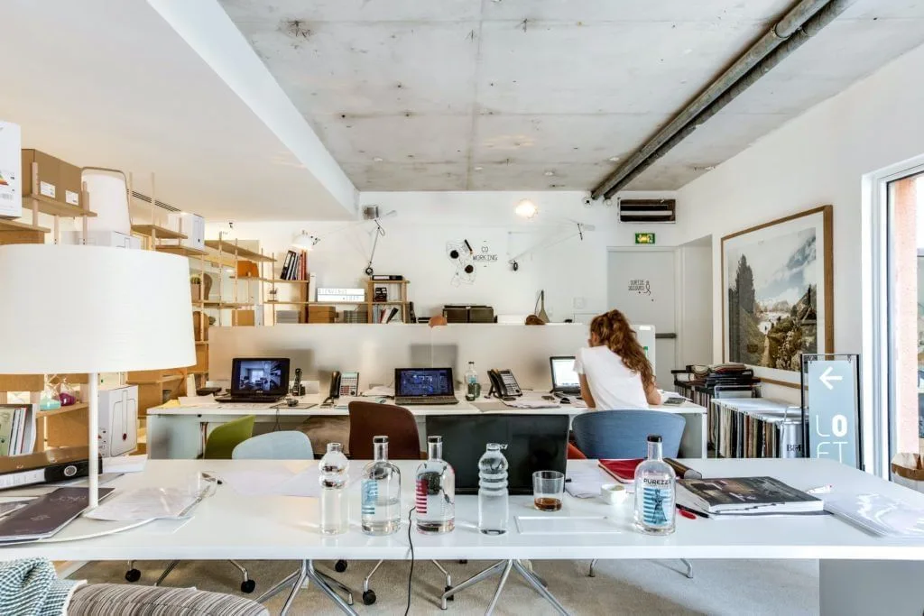 JOYA Lifestore, Open-plan office, Nice