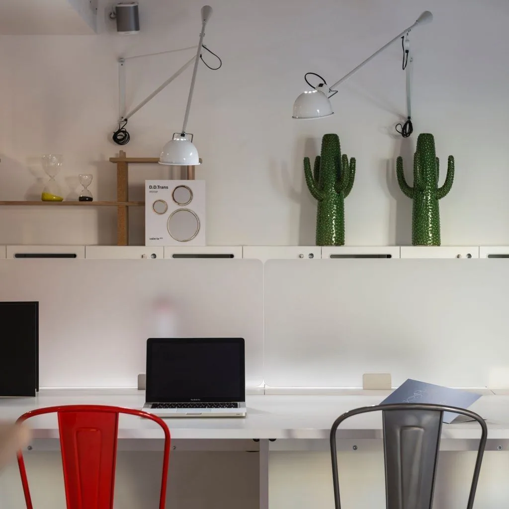 JOYA Lifestore, Open-plan office, Nice