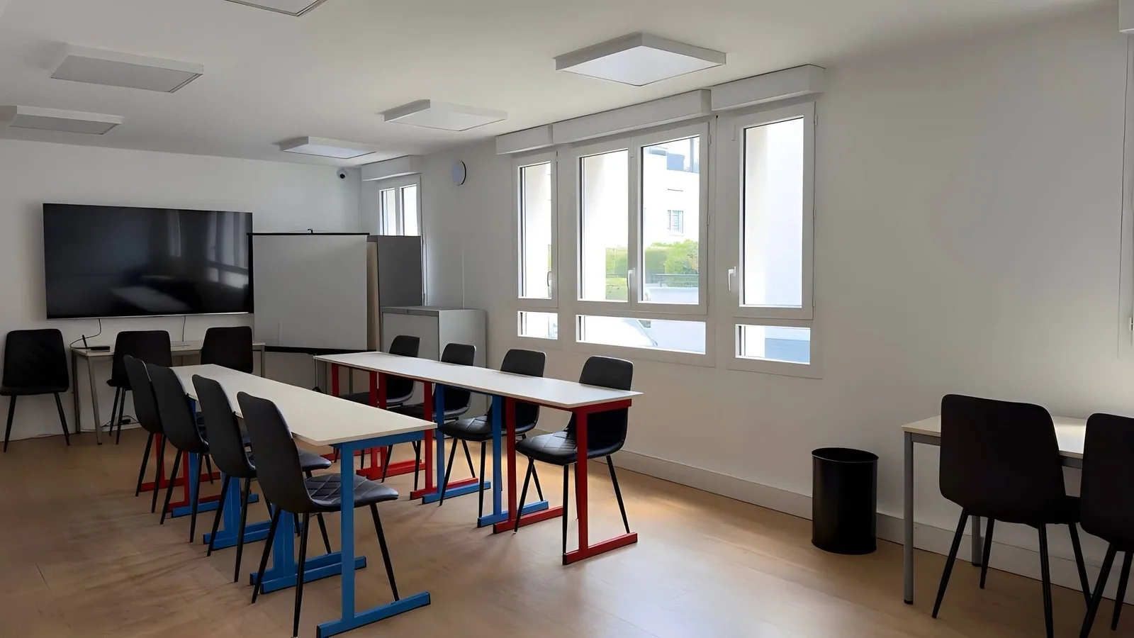 Jude Formation, Schulungsraum für 7 Personen, Le Port Marly