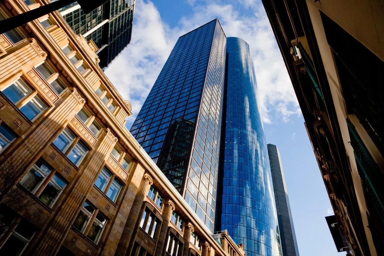 K-1 BusinessClub MainTower, Gebäudefassade, Frankfurt am Main