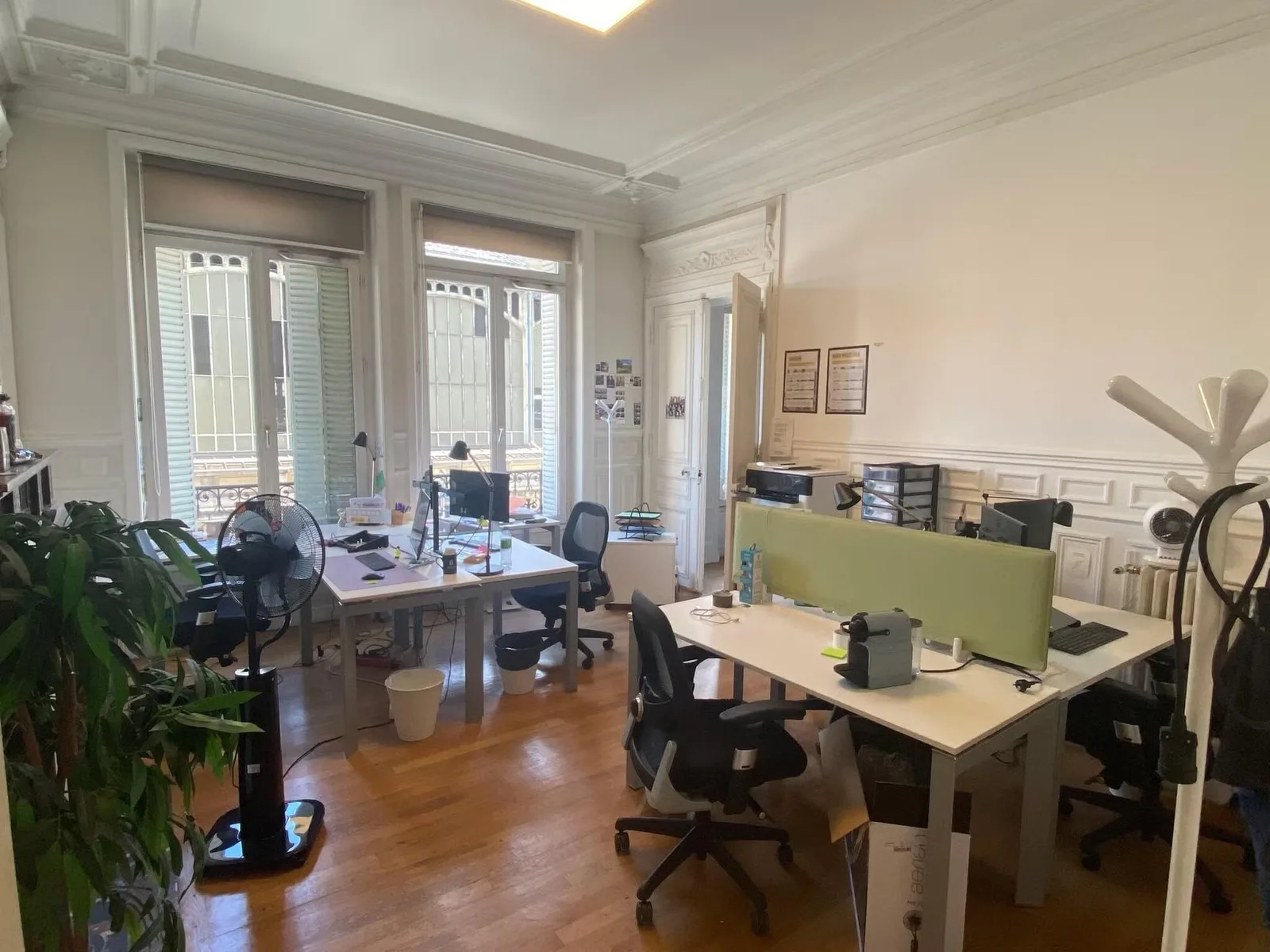 Kandbaz Saint Lazare, Privatbüro mit 5 Arbeitsplätzen, Paris 8e