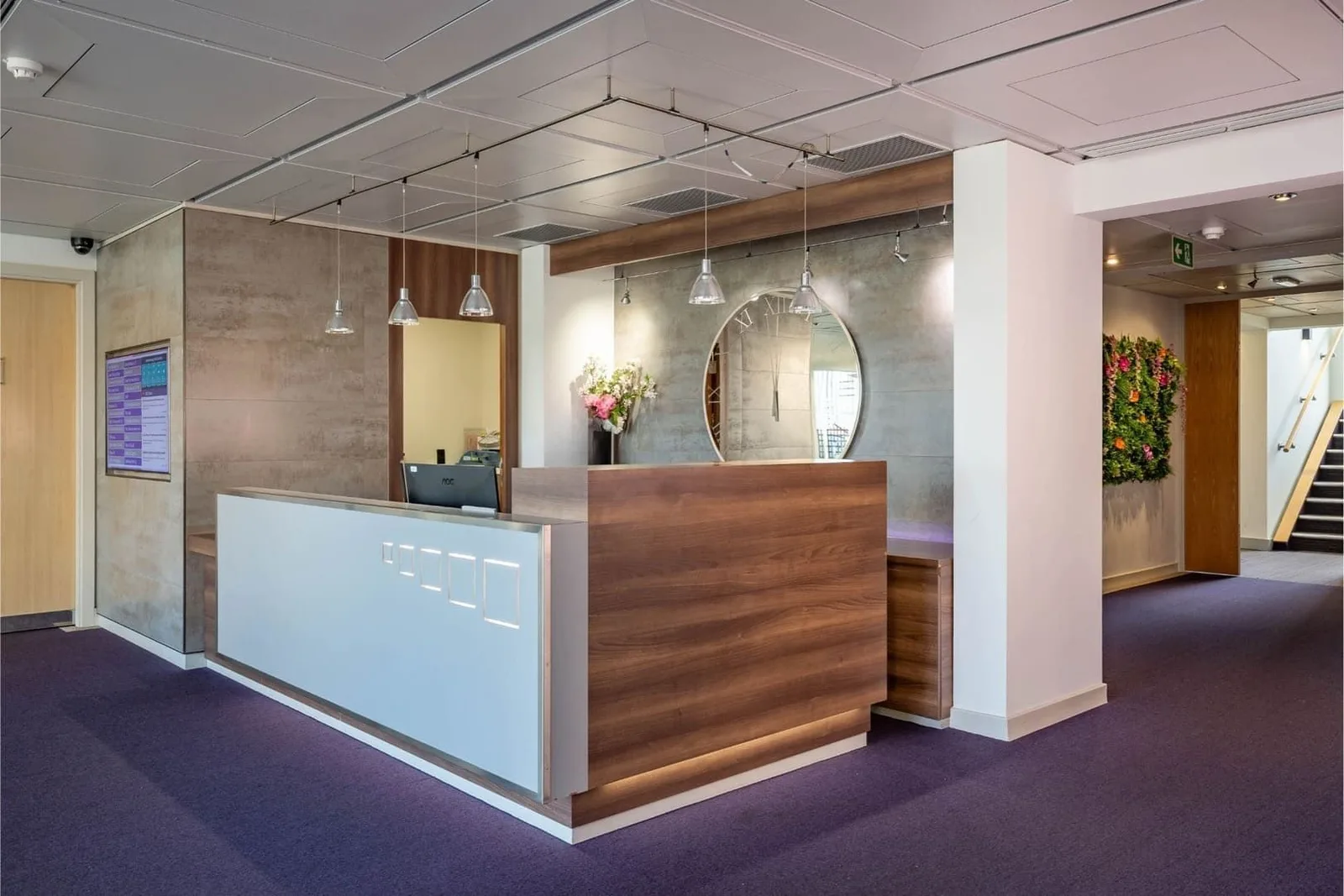 keep the same Borehamwood, Reception, Borehamwood