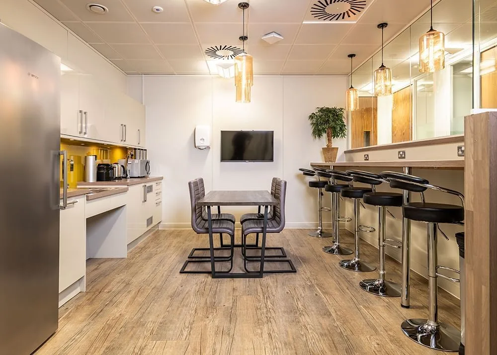 Kensington Office - Niddry Lodge, Cuisine, Londres