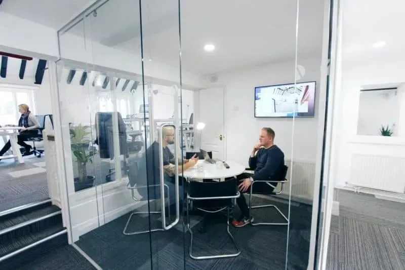Kents Property - Dogflud Way, Salle de réunion 4 personnes, Farnham