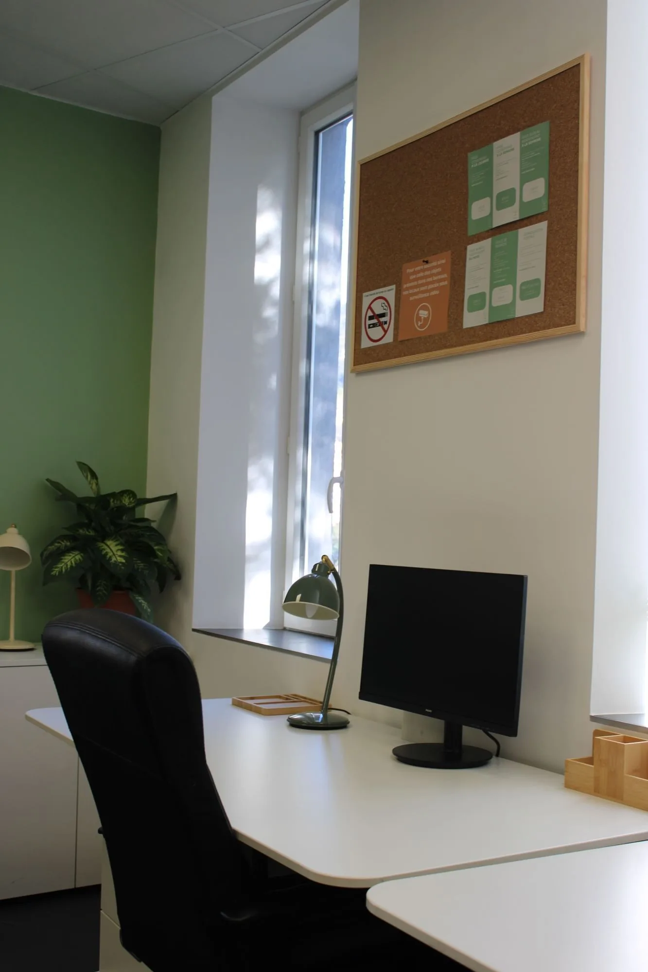 Korner Grasse, Privatbüro mit 1 Arbeitsplatz, Grasse