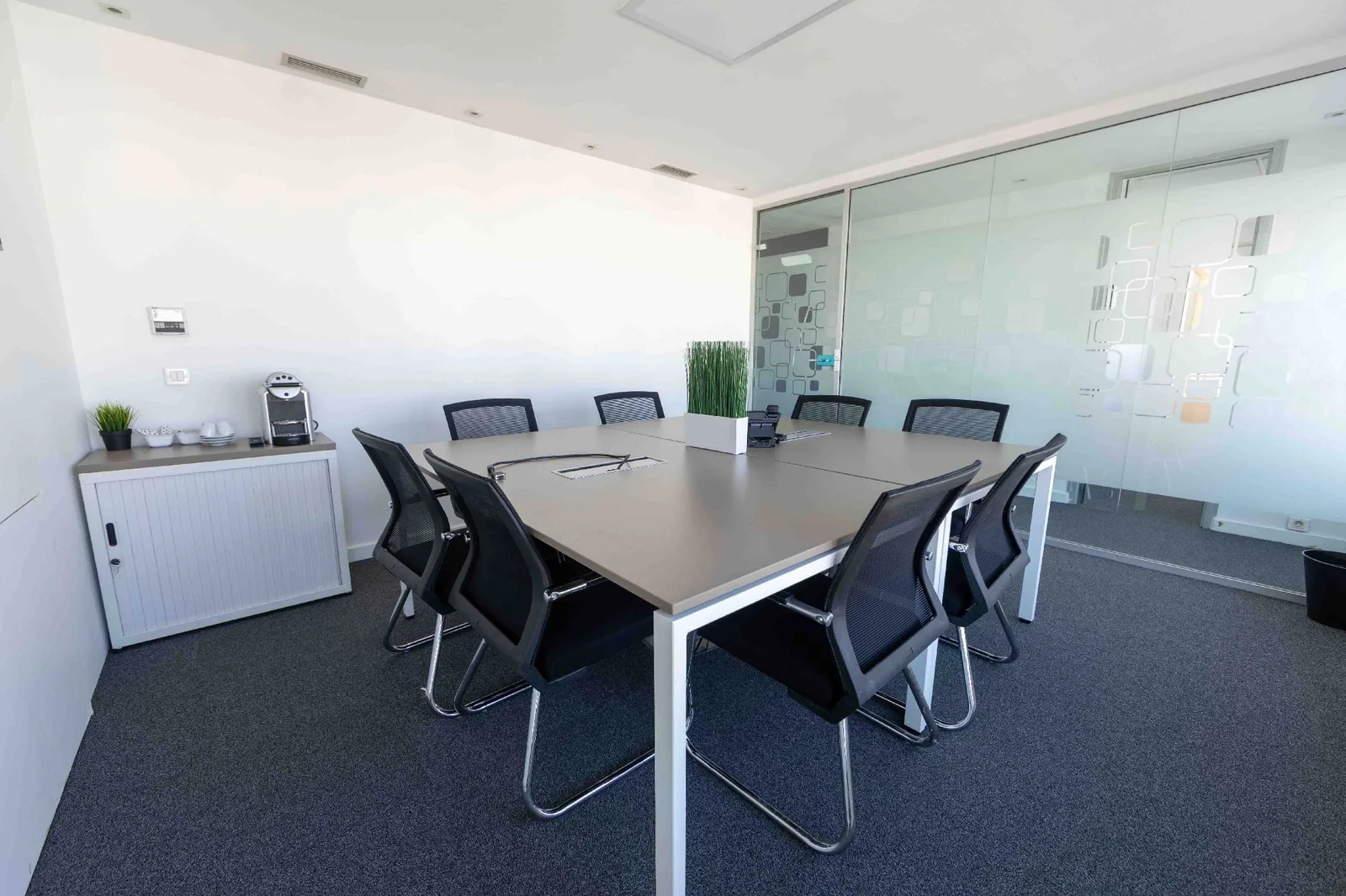 Kowork MASSIRA, Meeting room for 8 people, Casablanca