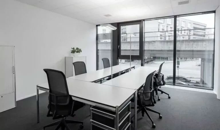 Lakeside Business Center, Ufficio privato con 6 postazioni, Zugo