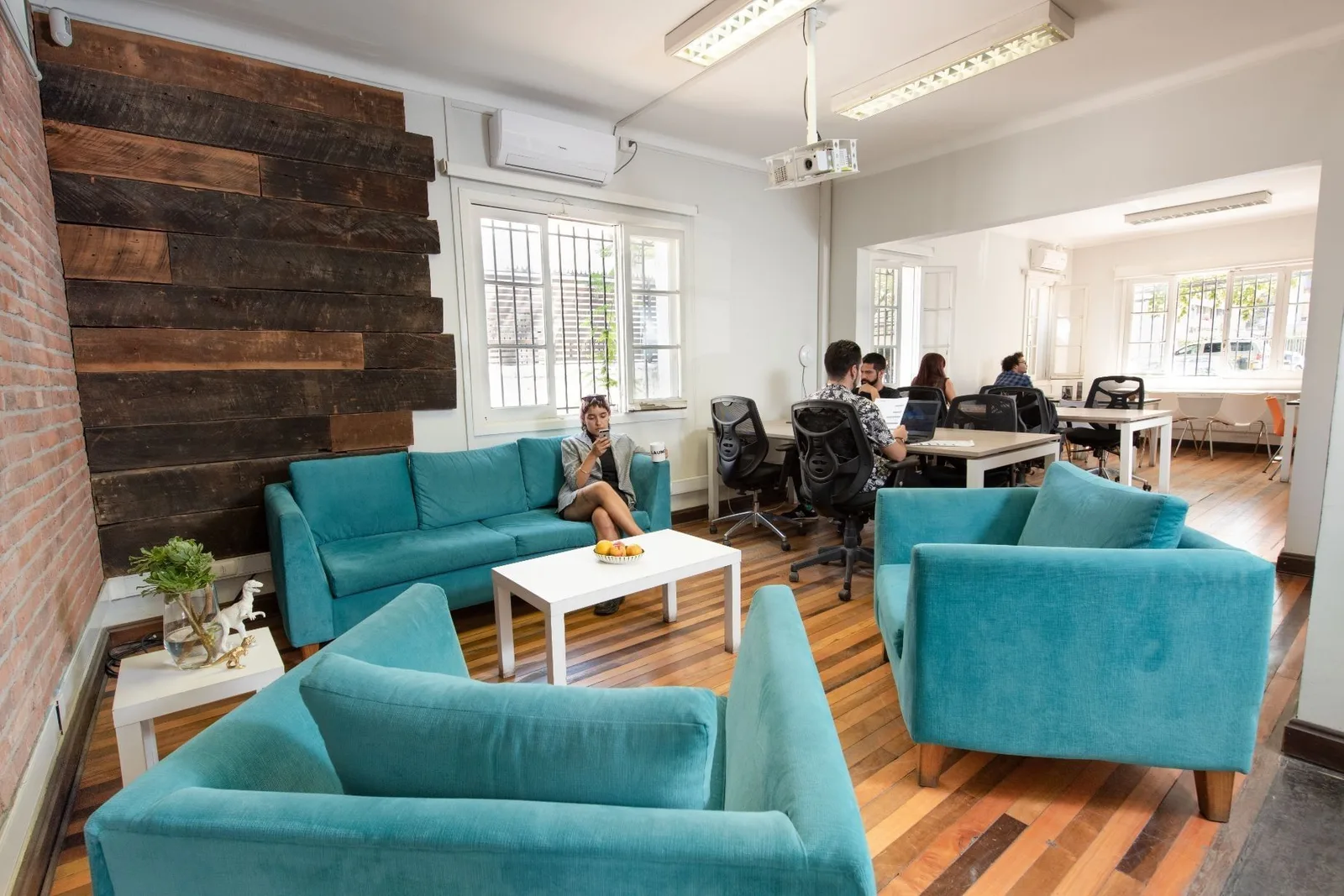 Launch Cowork Callao, Coworking space, Santiago