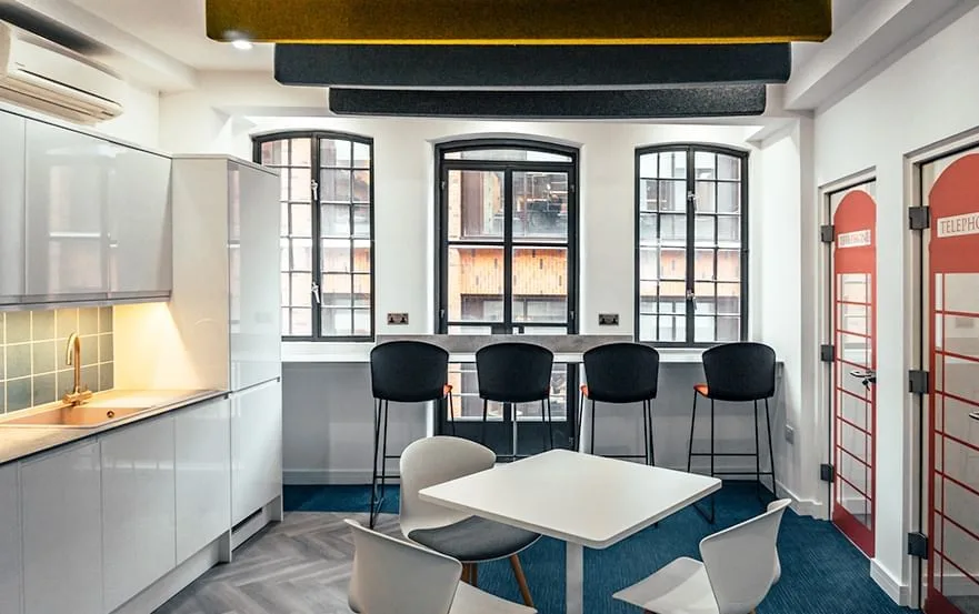LentaSpace - Coppergate House, Cuisine, Londres