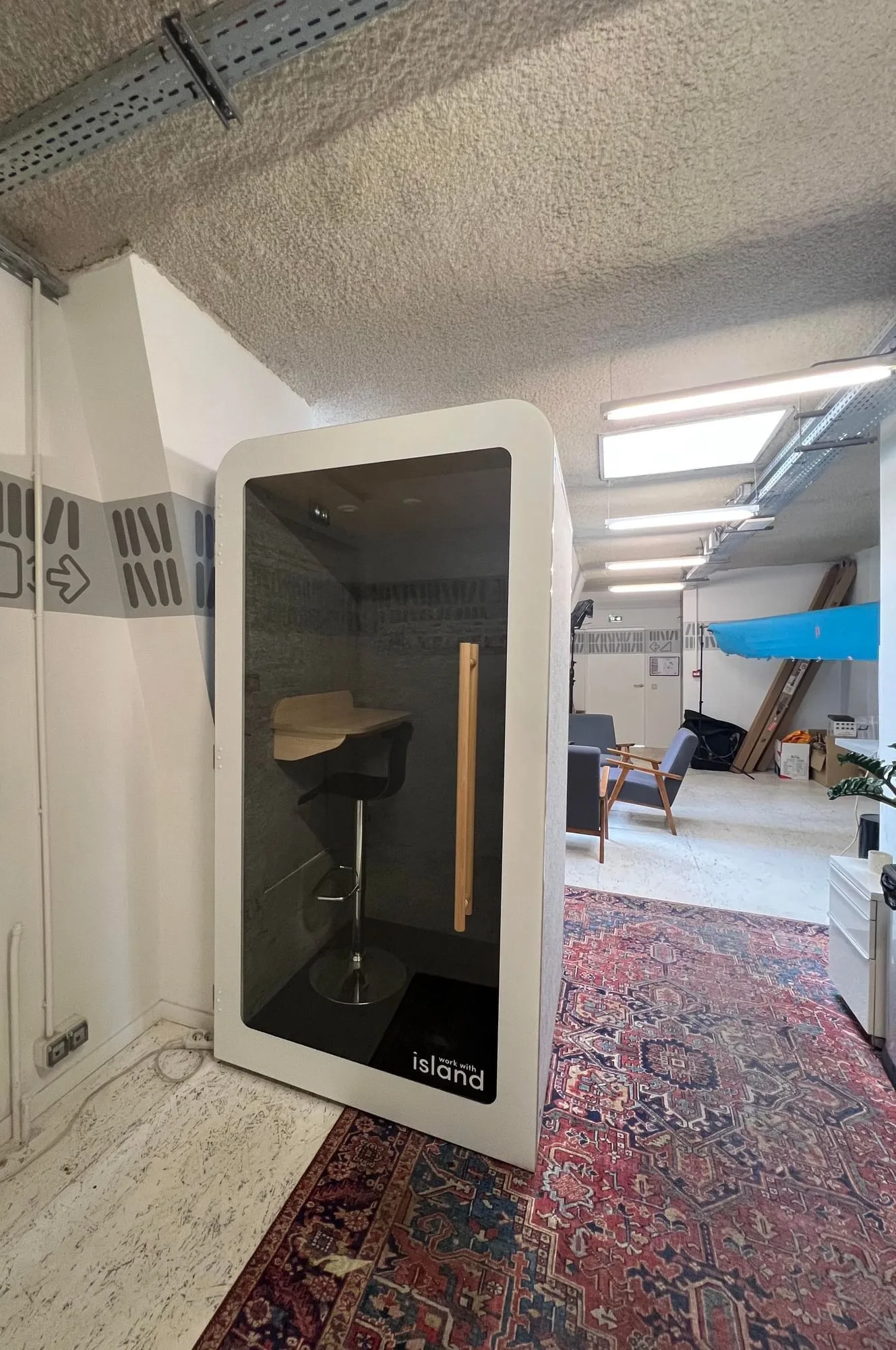 Liberté Living Lab - Rue d'Alexandrie, Phone booth, Paris 2e
