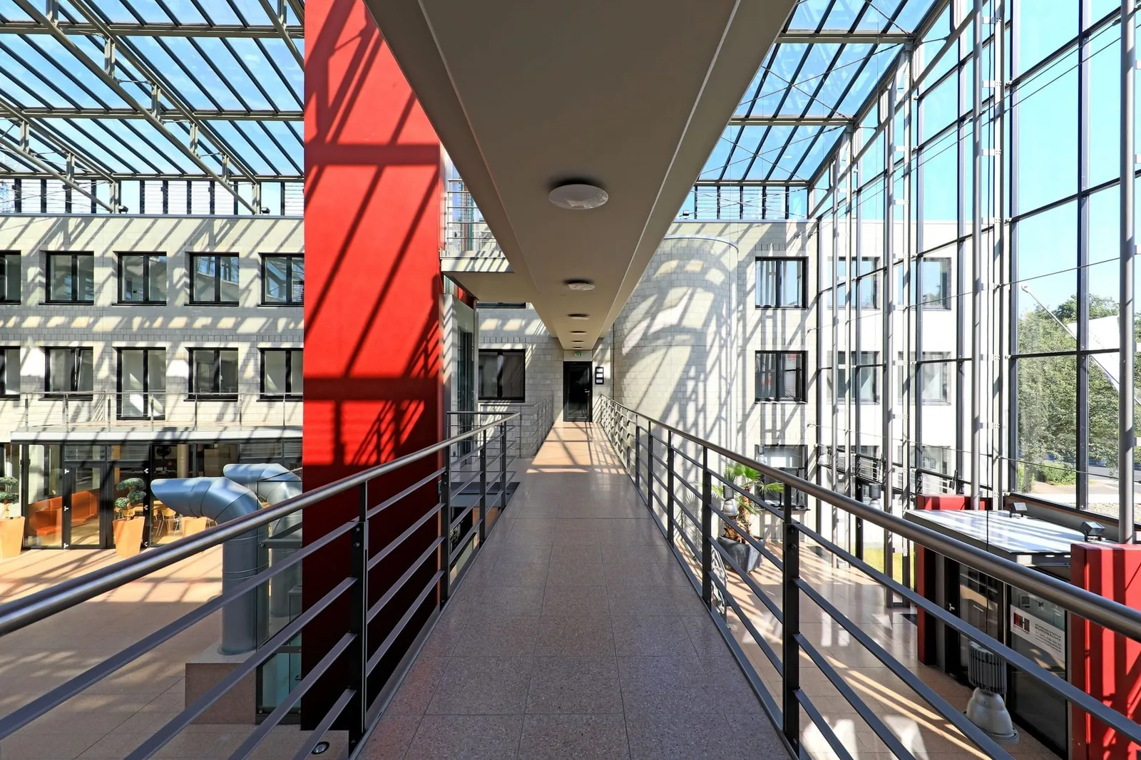 Lichthof Büros, Neu Wulmstorf, Foto 5