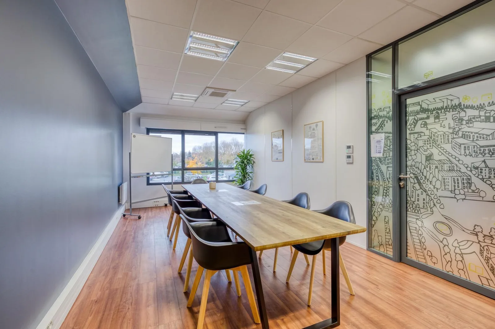 Lieusaint Coworking, Meeting room for 8 people, Lieusaint