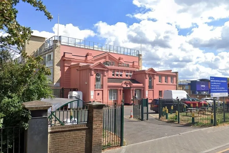 The Link Business Centre London, Building facade, London