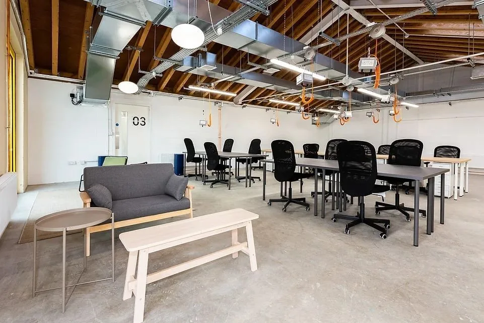 Lj Works, Open-plan office, London