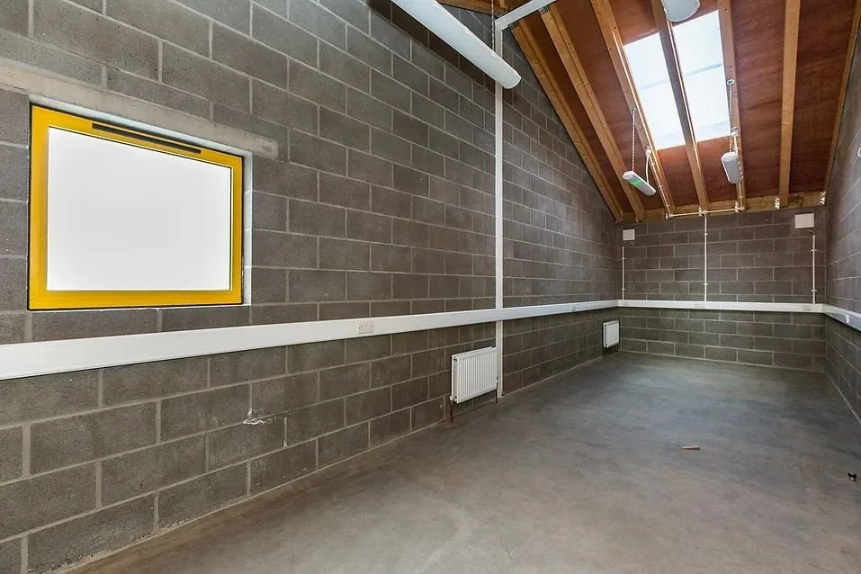 Lj Works, London, photo 3
