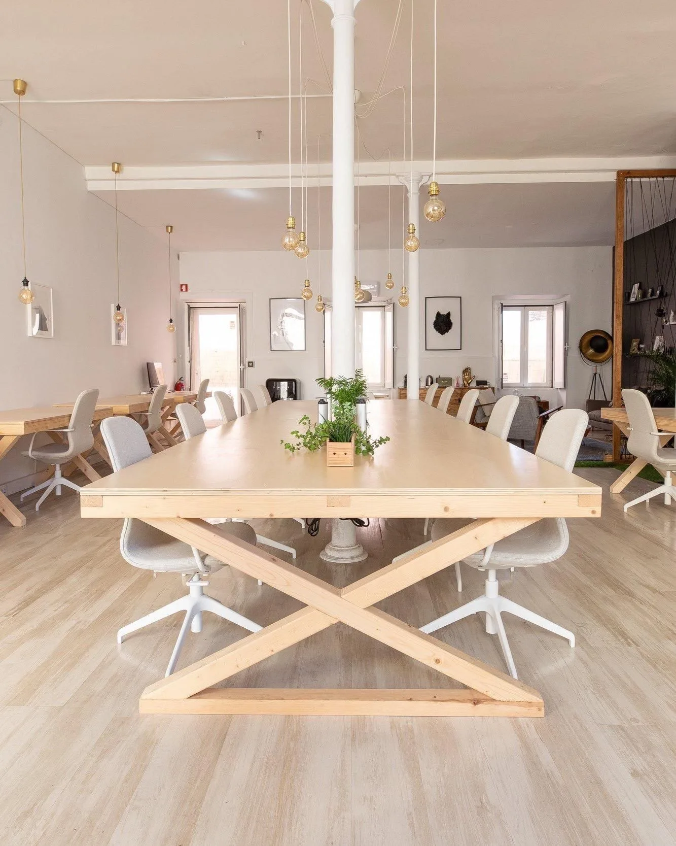 Lobo Cowork Estoril, Coworking space, Estoril