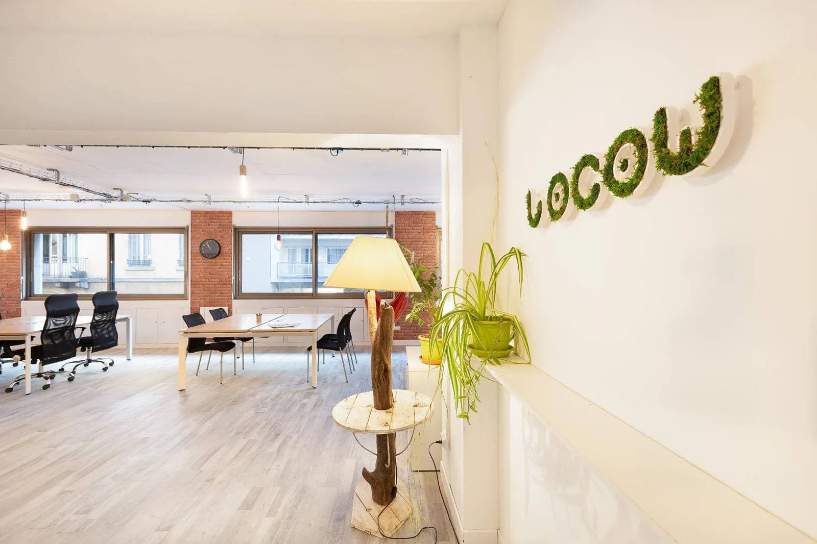 Locow, Open space, Mâcon