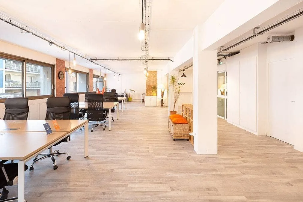 Locow, Open space, Mâcon