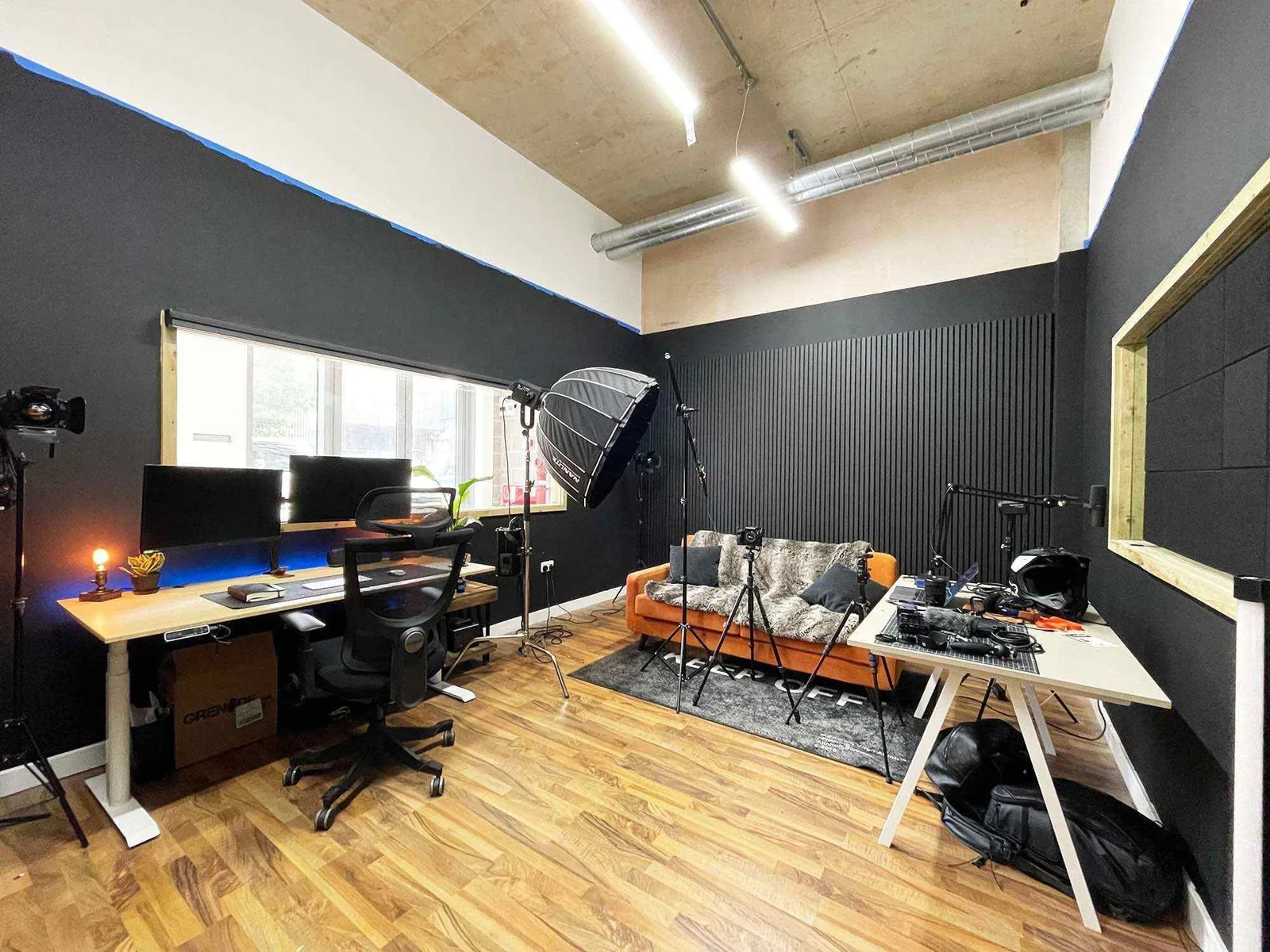 Mainyard Studios - MakerSpaces HW, Private office, 1 desk, Barking