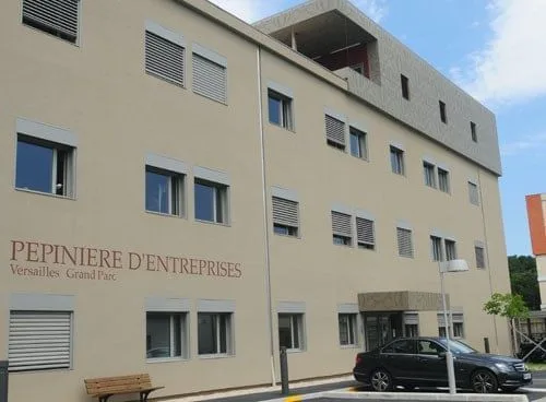 La Maison des Entreprises, Façade, Versailles