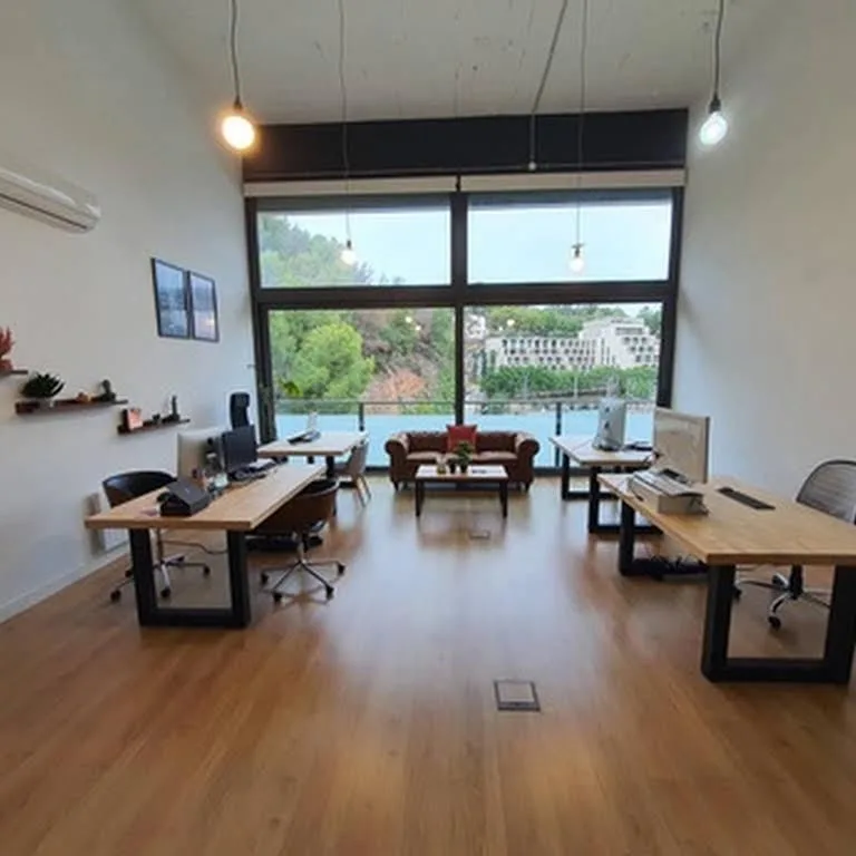 Malaga Next Coworking, Despacho privado con 6 puestos, Málaga