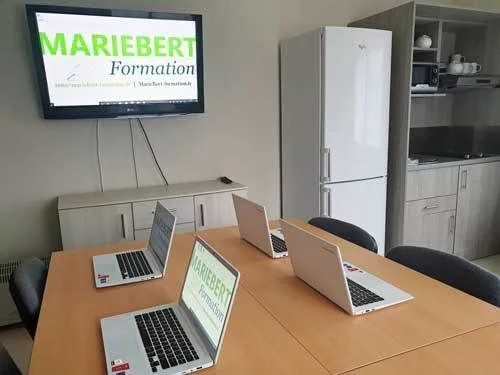 MarieBert Coworking, Besprechungsraum für 4 Personen, Brignoles