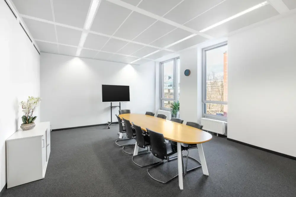 Spaces NC, Raleigh - Fayetteville St, Meeting room Aerie, Raleigh, NC