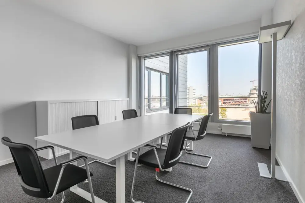Regus IL, Warrenville - Cantera, Meeting room The Cantera, Warrenville, IL